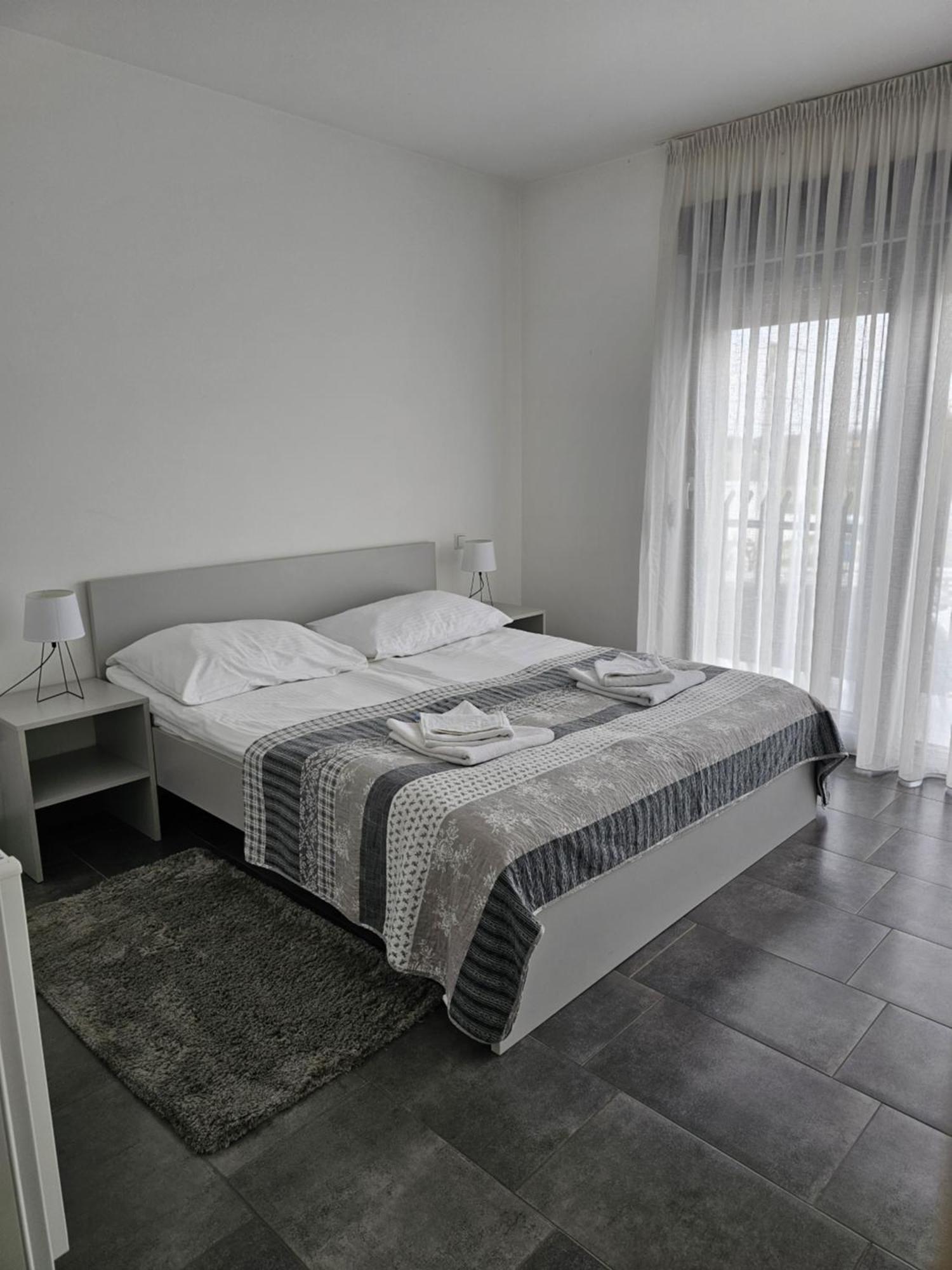 Filipovic Rent A Car & Apartments Selnica Scitarjevska ภายนอก รูปภาพ