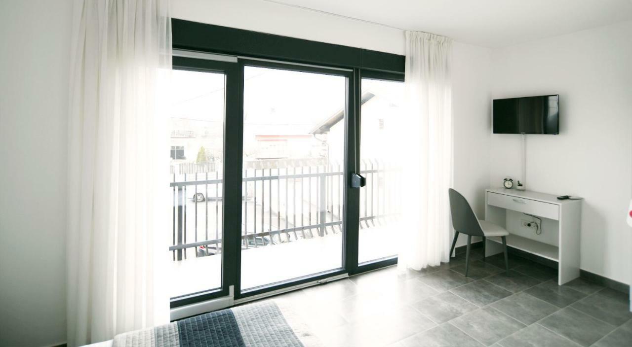 Filipovic Rent A Car & Apartments Selnica Scitarjevska ภายนอก รูปภาพ